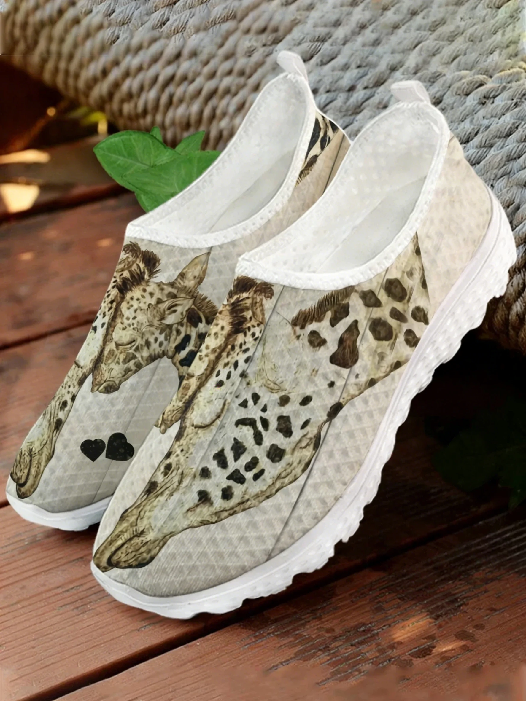 Sepatu Sneakers Jaring Motif J - Women Shoes Tennis ulasan dan harga
